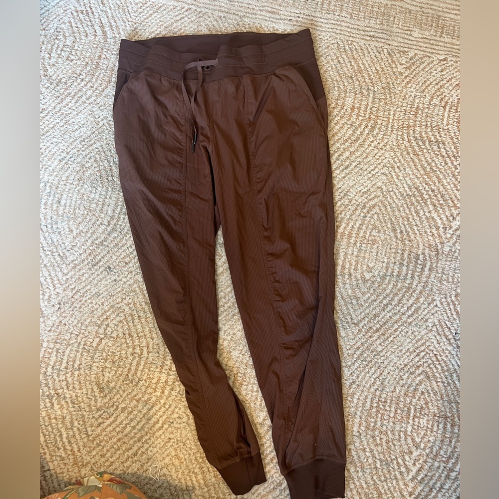 Lululemon Dance Studio Mid-Rise Jogger Full Length- Lava Cake WORN ONCE - Picture 6 of 8